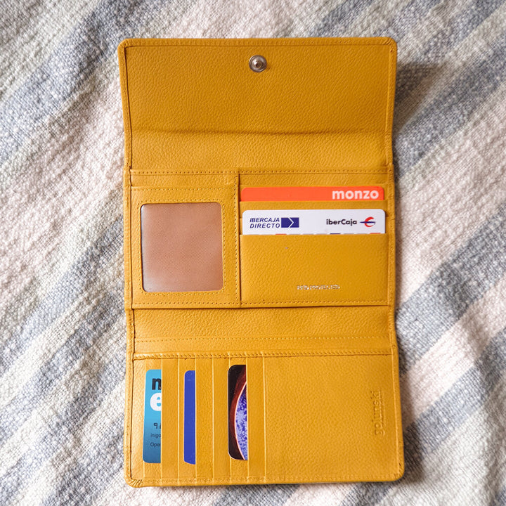 Chic Leather Purse